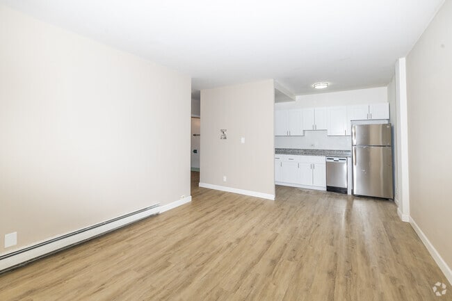 Interior Photo - Bon-Aire