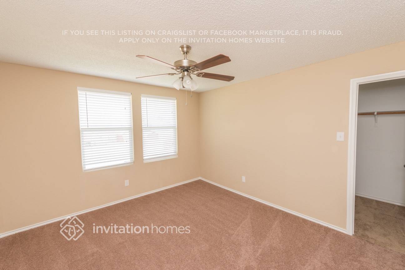 Building Photo - 3450 Post Oak Dr