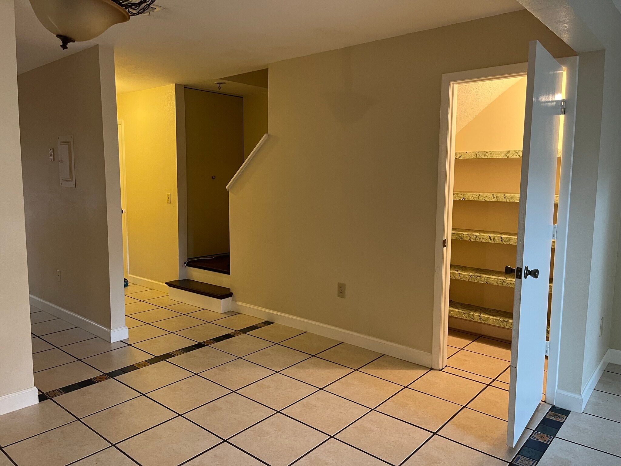 Building Photo - 166 114th Terrace NE