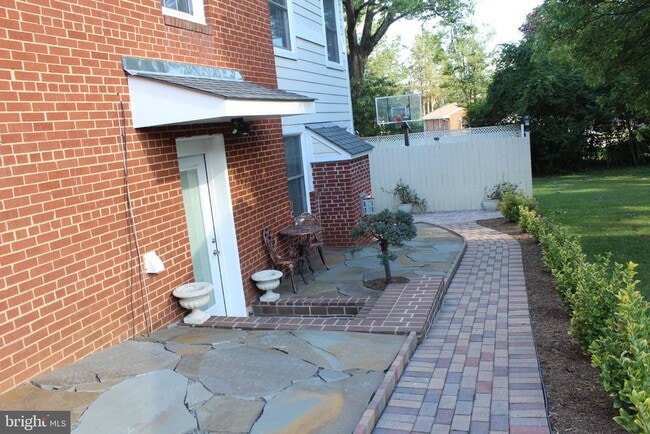 Building Photo - 7703 Newcastle Dr