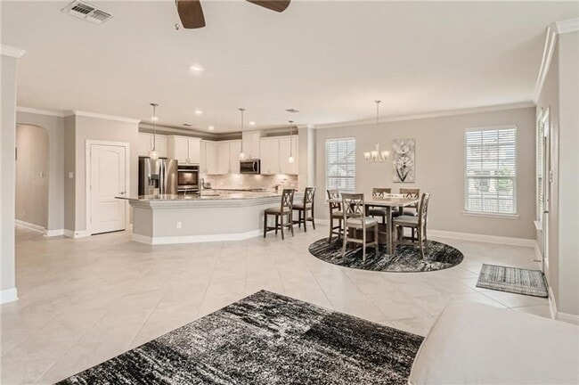 Building Photo - 303 White River Dr