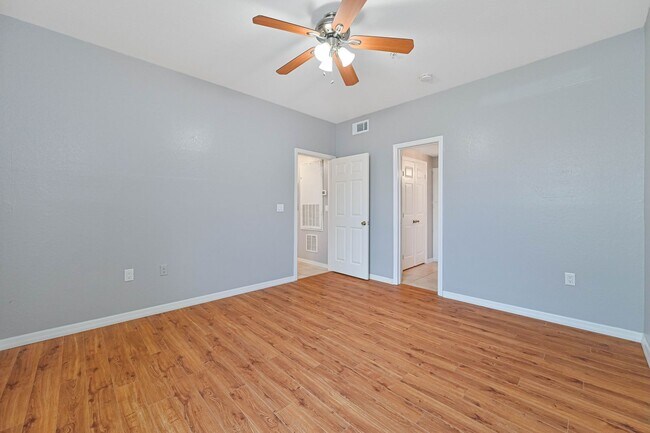 Building Photo - 23580 Walden Center Dr