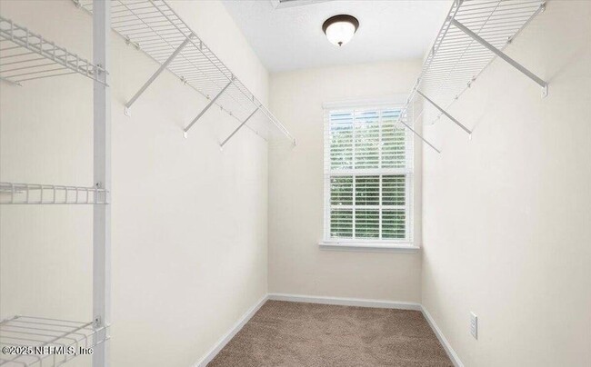 Building Photo - 612 Wishing Wy