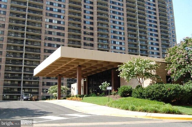 Building Photo - 5505 Seminary Rd