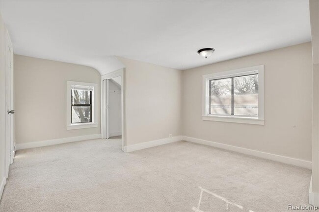 Building Photo - 60 W Harry Ave