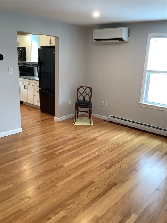 Building Photo - 10 Moulton Ct