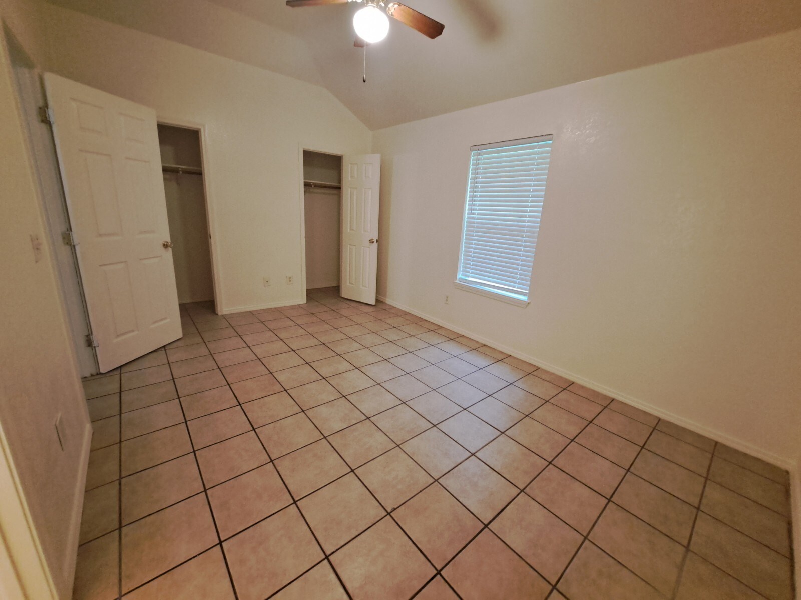 Building Photo - 4102 Pilgram Dr