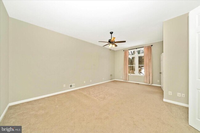 Building Photo - 3313 Moline Rd