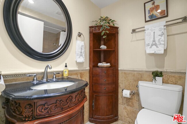 Building Photo - 4316 Marina City Dr