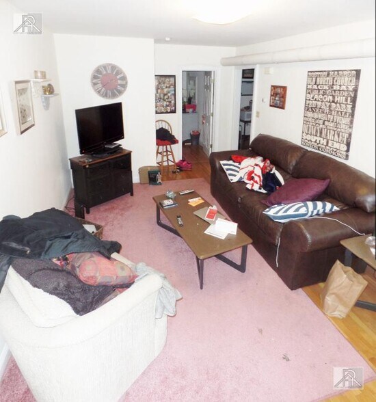 Building Photo - 25 Glenville Ave