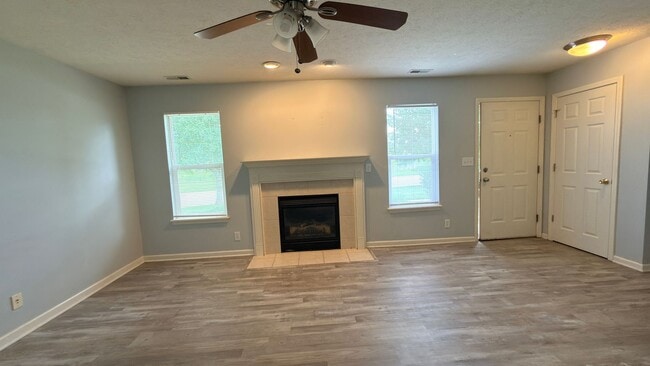 Building Photo - Ground-Level 3BR Condo Minutes from Purdue with Attached 2-Car Garage