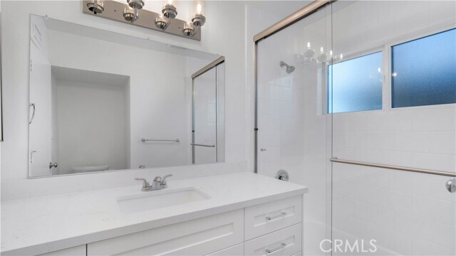 Building Photo - 1152 W Wakefield Ave