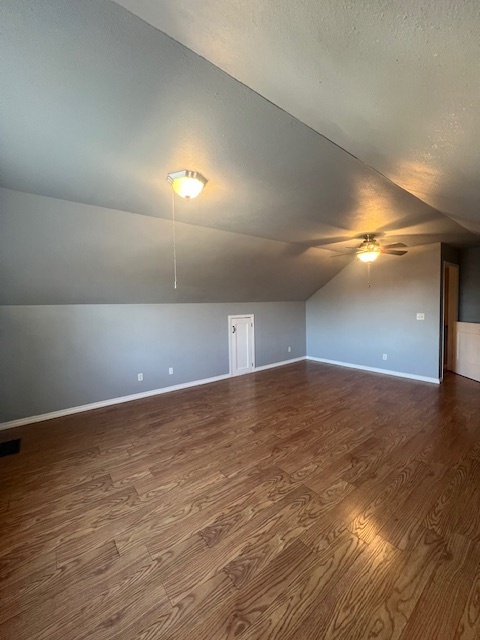 Building Photo - 4 Bed 2 Bath in Nampa!