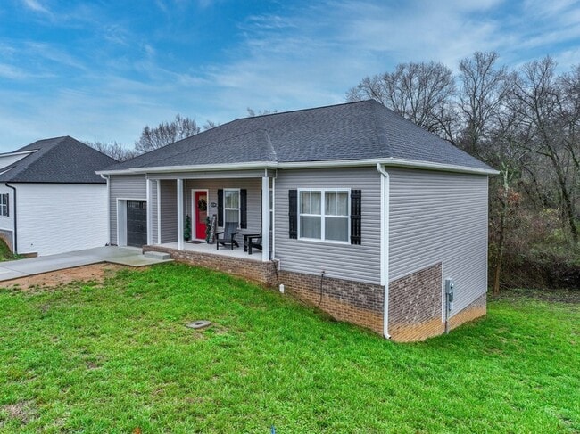 Building Photo - 1239 Oxford Village Cir