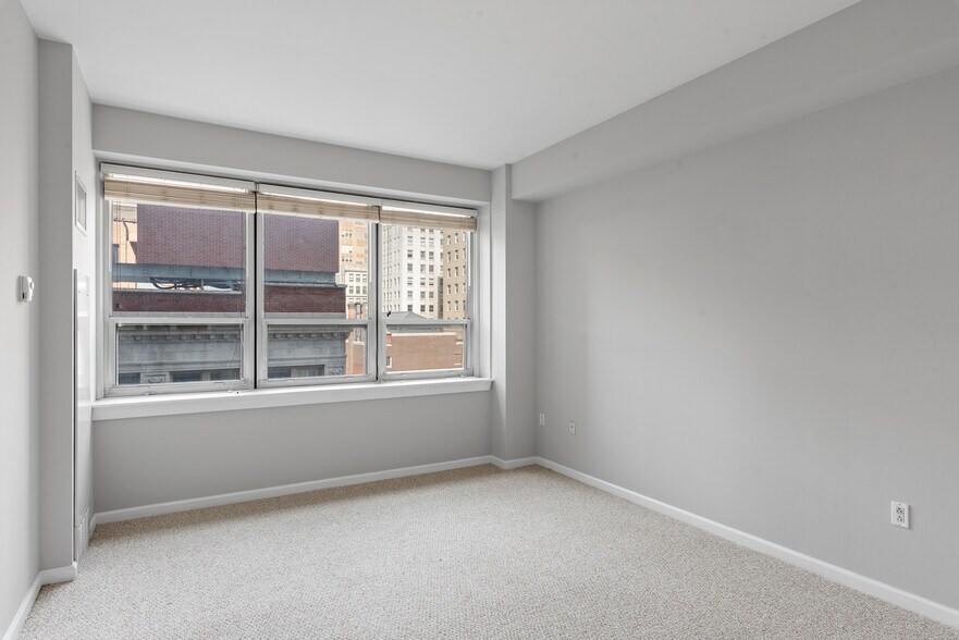 Building Photo - 1425 Locust St