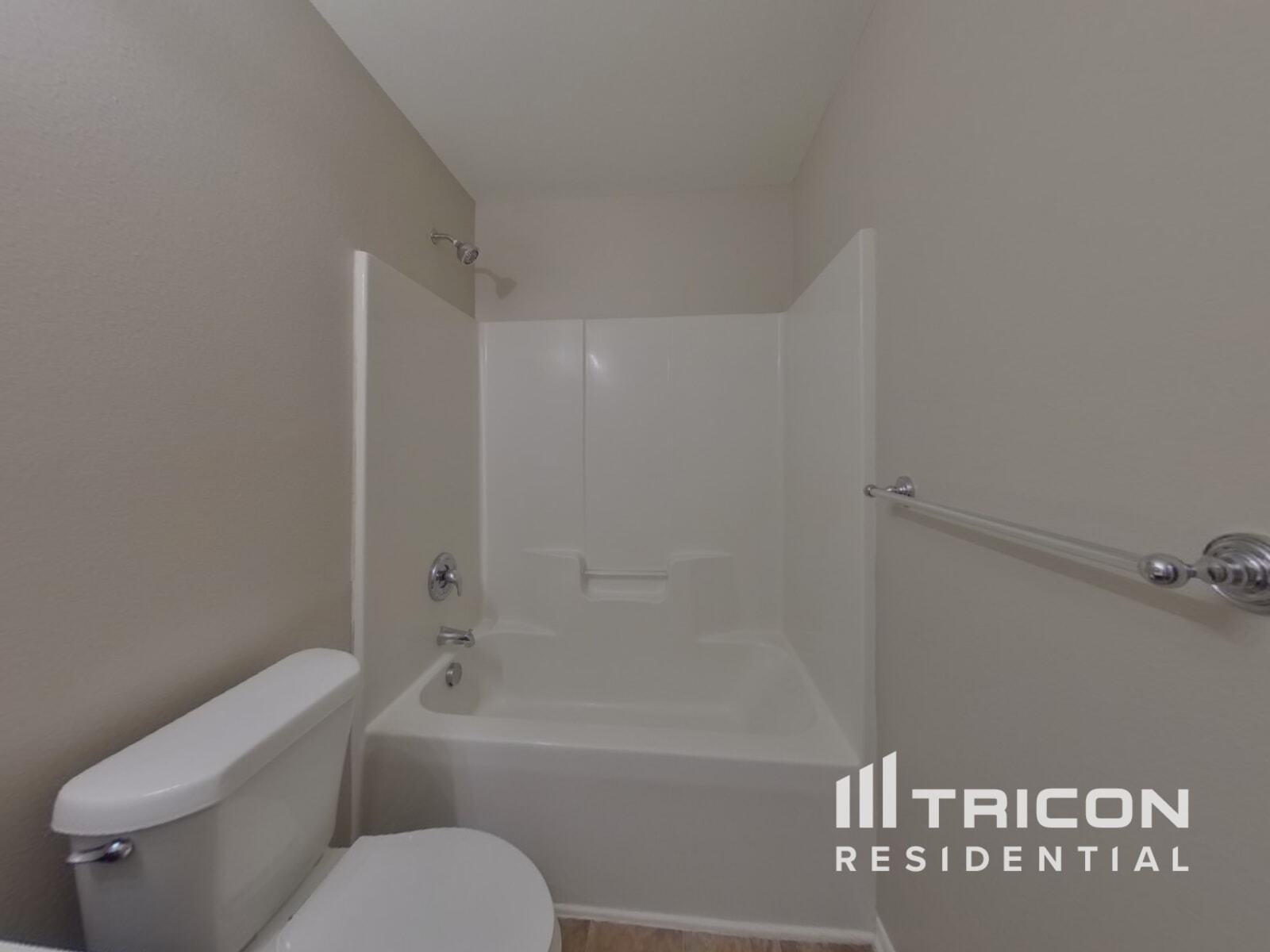 Building Photo - 4116 Larkhaven Village Dr