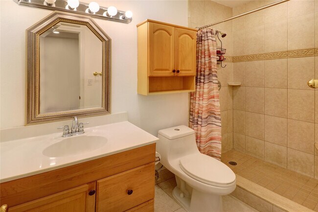 Building Photo - 9390 SW 61st Way