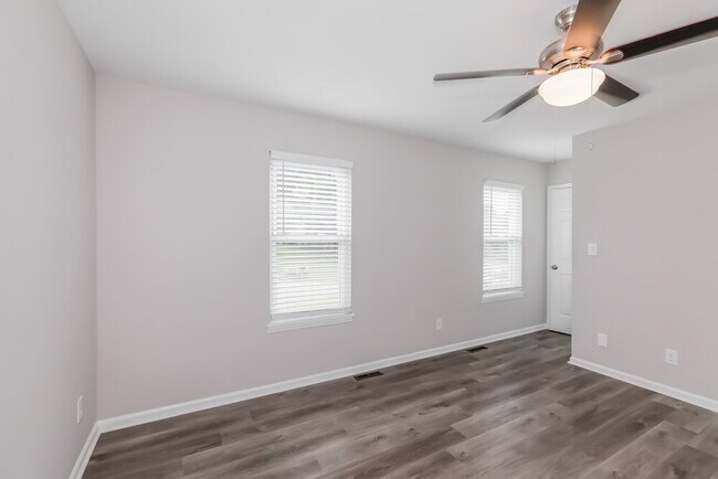 Building Photo - 4503 Bathurst Dr