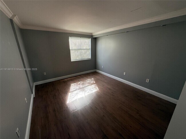 Building Photo - 9723 NW 49th Terrace