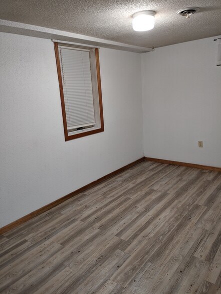 Building Photo - 2628 Iowa St