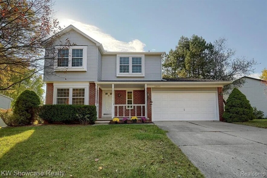 Primary Photo - 24509 Simmons Dr