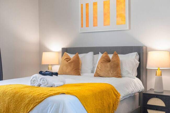 Building Photo - 10550 N Central Expy