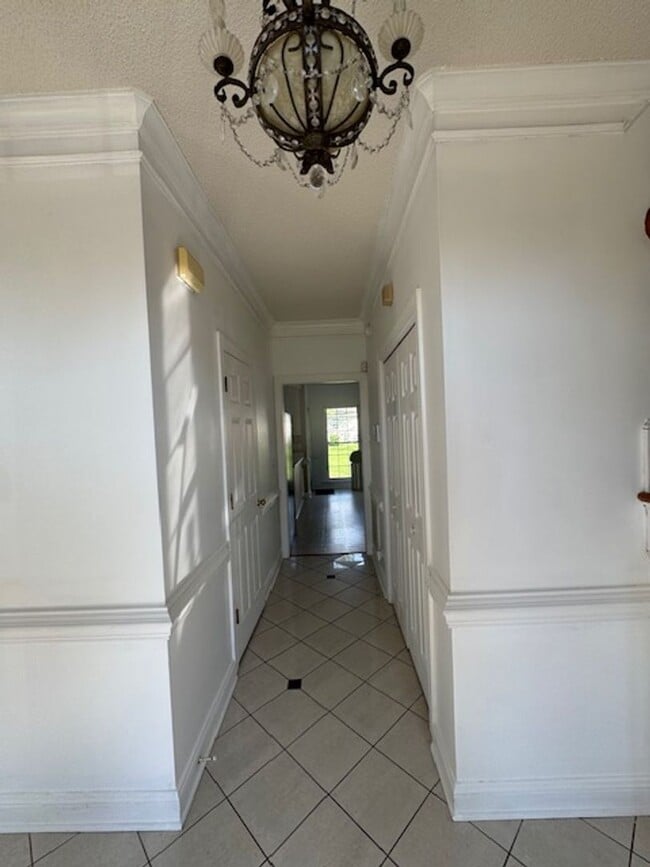 Building Photo - 103 Jessica Pl