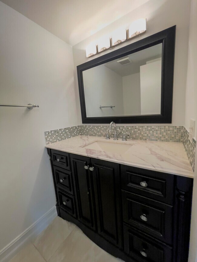 Building Photo - 3624 La Aires Ct