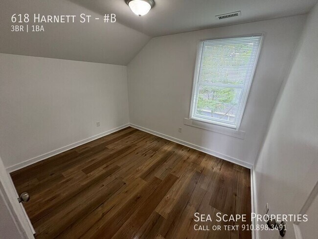 Building Photo - 618 Harnett St