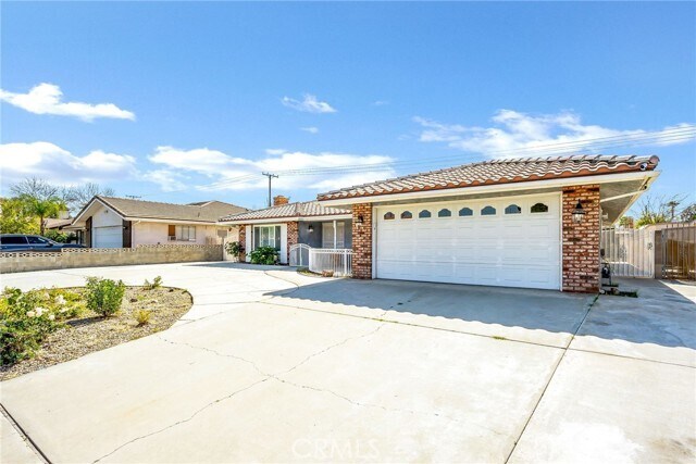 Building Photo - 41363 Plumrose St