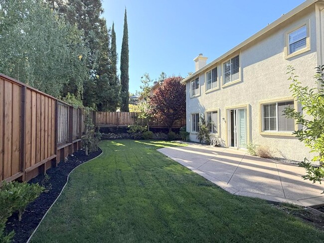 Building Photo - Beautifully Remodeled Modern Home In Wests...