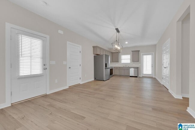 Building Photo - 615 Troubadour Ln