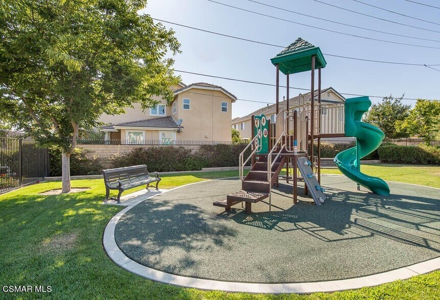 Building Photo - 13373 Shoreham Dr