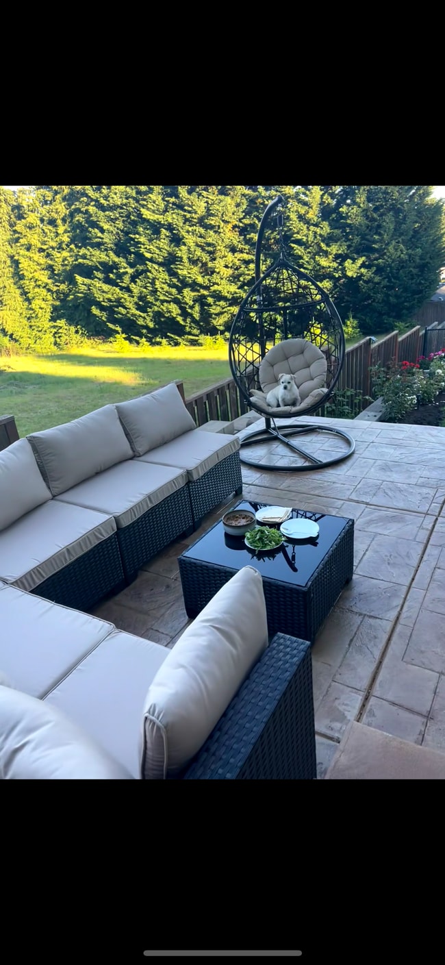 Building Photo - 5909 NE 38th Ct