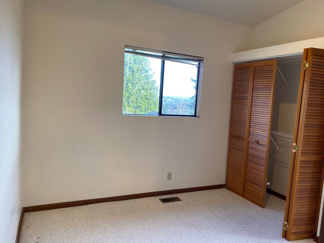 Building Photo - Ward Apartments LLC