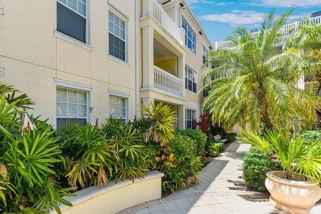 Building Photo - 276 Murcia Dr