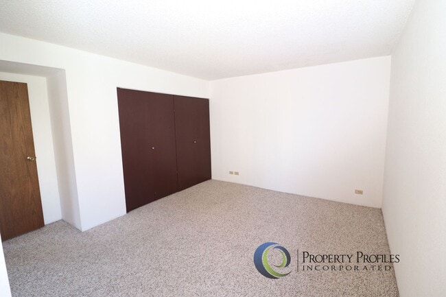 Building Photo - Park at Pearlridge - 2 bedroom 2 bath 1 parking unit - Available Now!