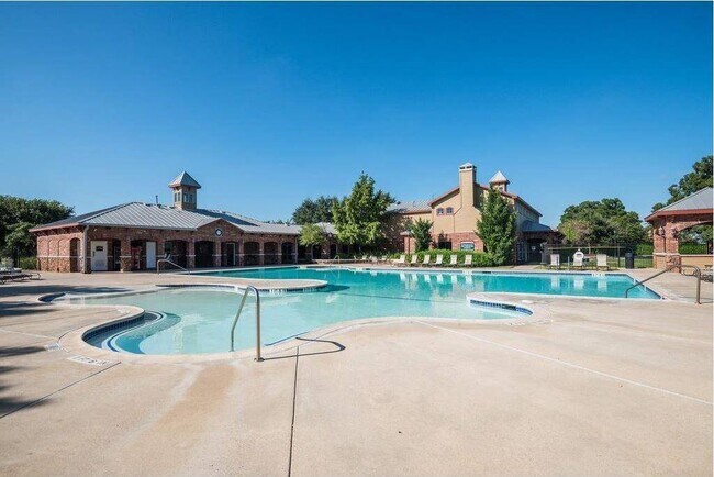 Building Photo - 416 Blue Waterleaf Ln