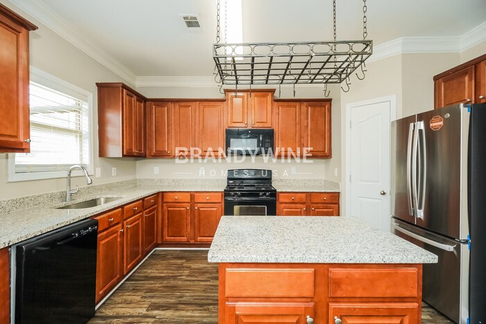 Building Photo - 7697 Battle Way