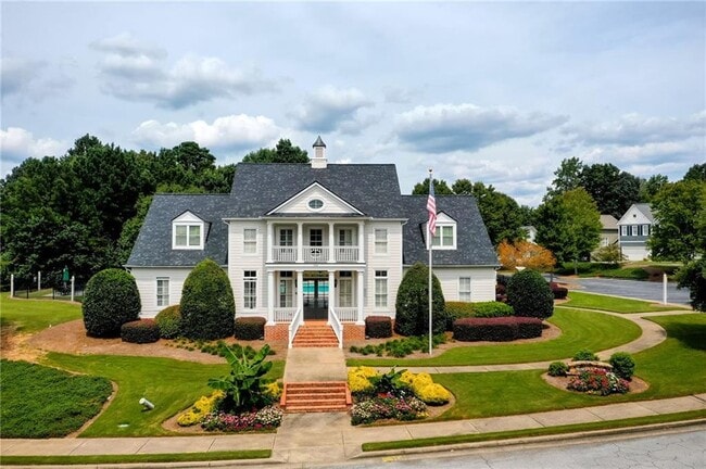 Building Photo - 421 Retreat Ln