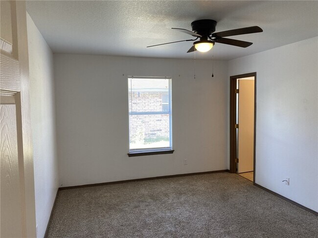 Building Photo - 3128 Jerri Ln