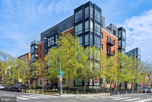Building Photo - 2101 11th St NW