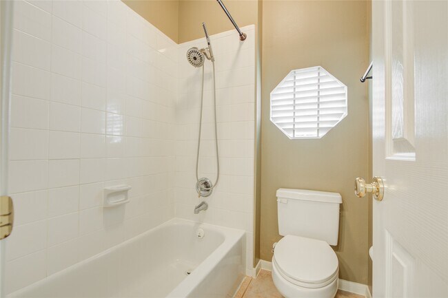 Building Photo - 5814 Ballina Canyon Ln