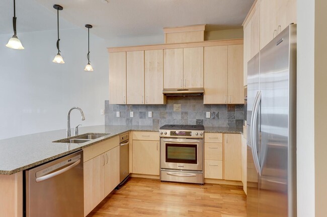 Building Photo - Rear opportunity in Downtown Boise!