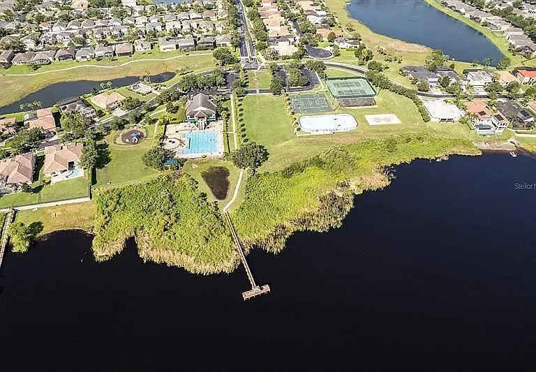 SBW Lake - 15412 Amberbeam Blvd