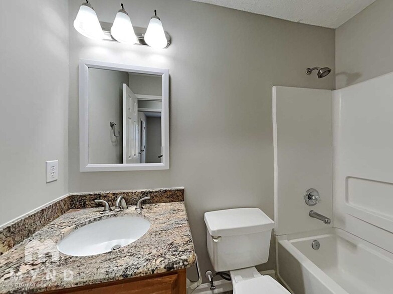 Building Photo - 4021 Rockside Hills Dr