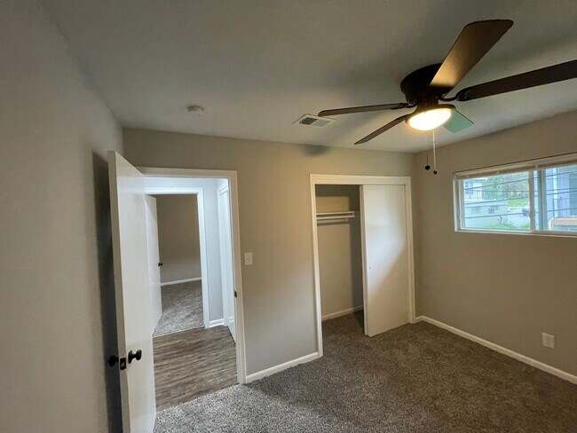 Building Photo - 636 N 31st St