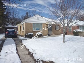 Building Photo - 2 Bedroom Single Family Home