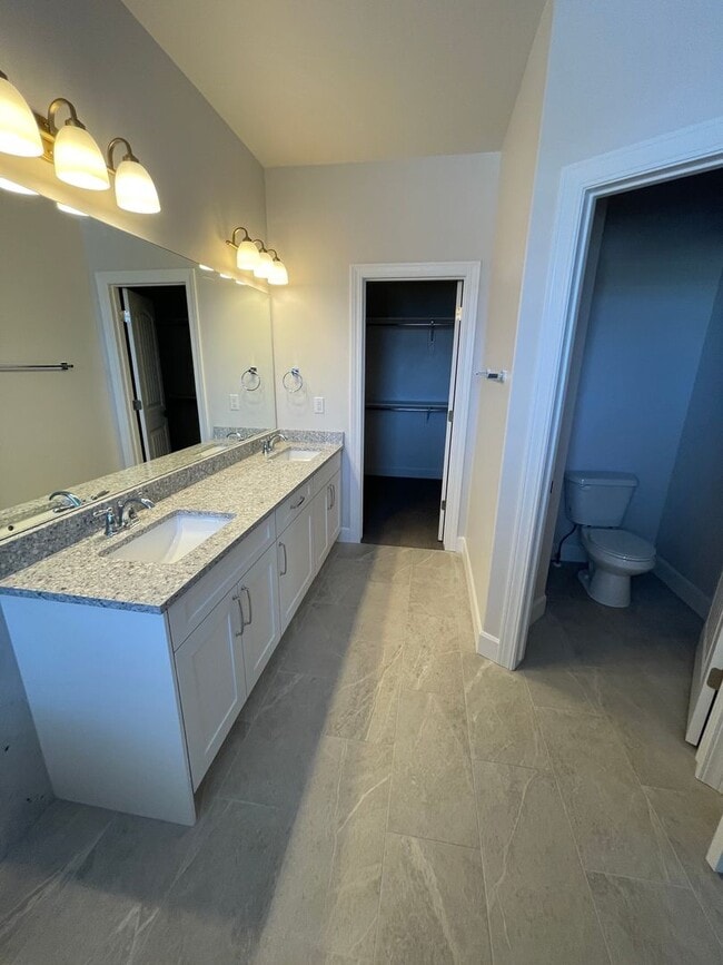Building Photo - Italian Villages | 3-Bedroom Townhome