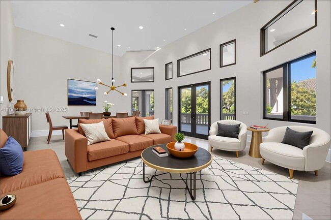 Building Photo - 8112 Los Pinos Cir